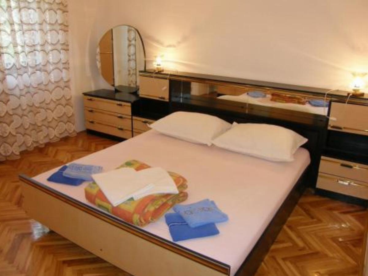 Apartment Cubranic Hotel Baška Croatia