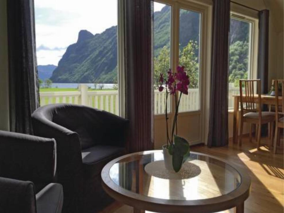 Apartment Dirdal with Fireplace I Hotel Dirdal Norway