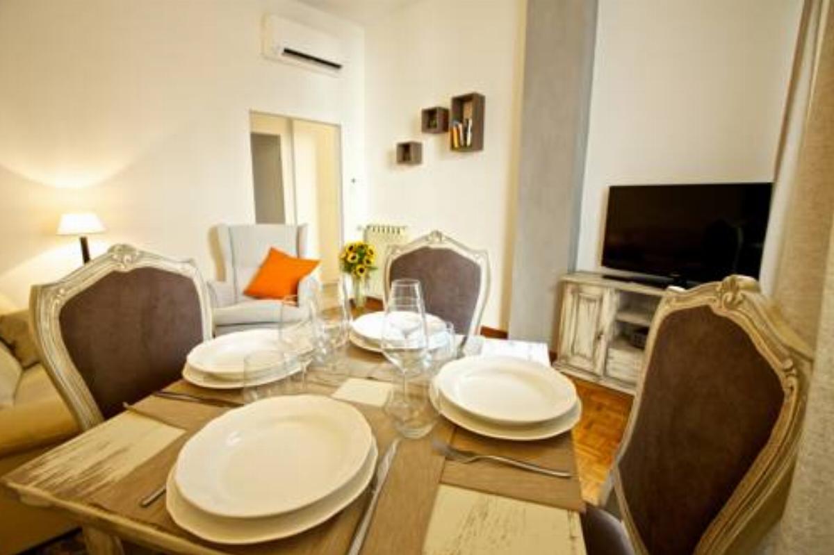 Apartment In Ponte Vecchio Hotel Florence Italy