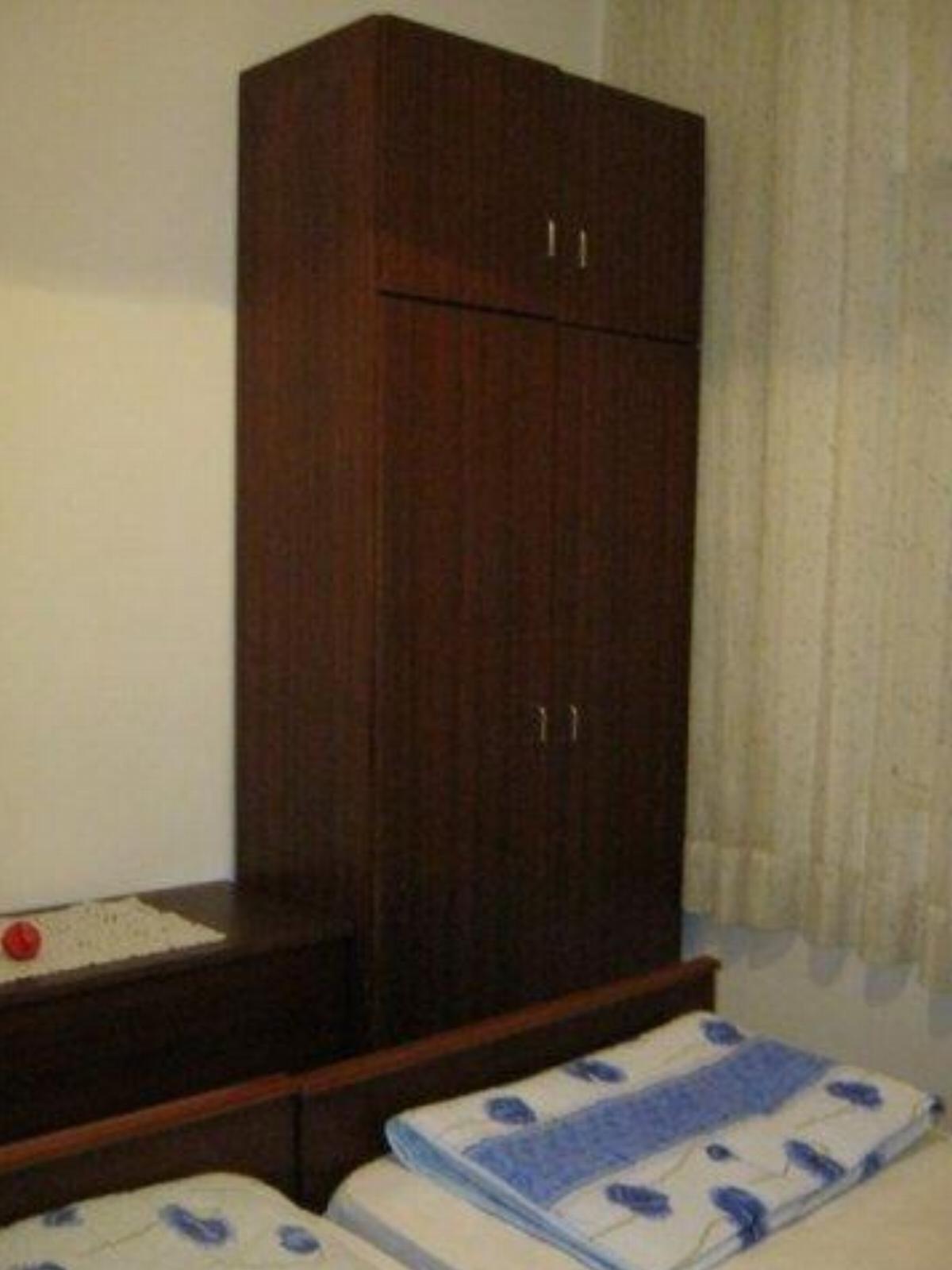 Apartment Necujam 13884b Hotel Grohote Croatia