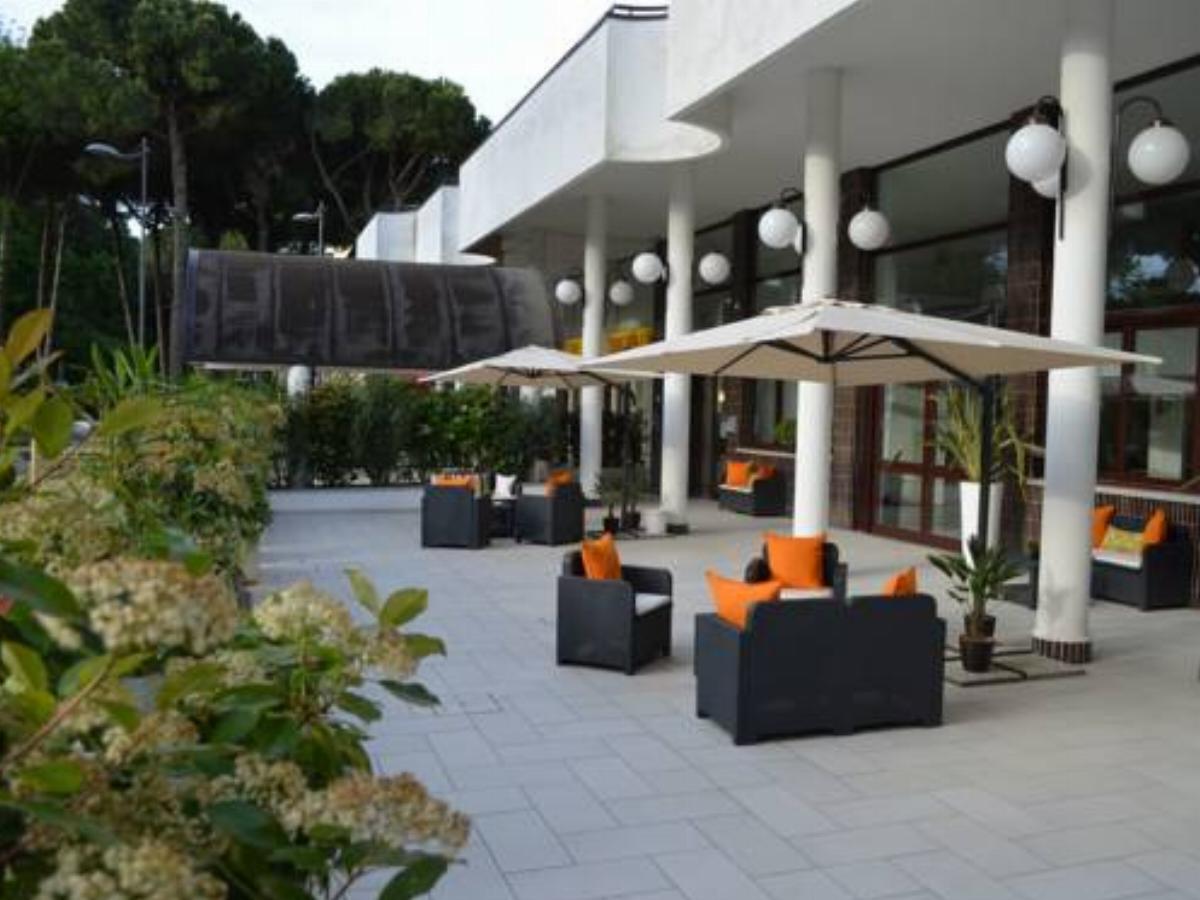 Apartment Residence Tropicana Trilocale Hotel Lido degli Estensi Italy