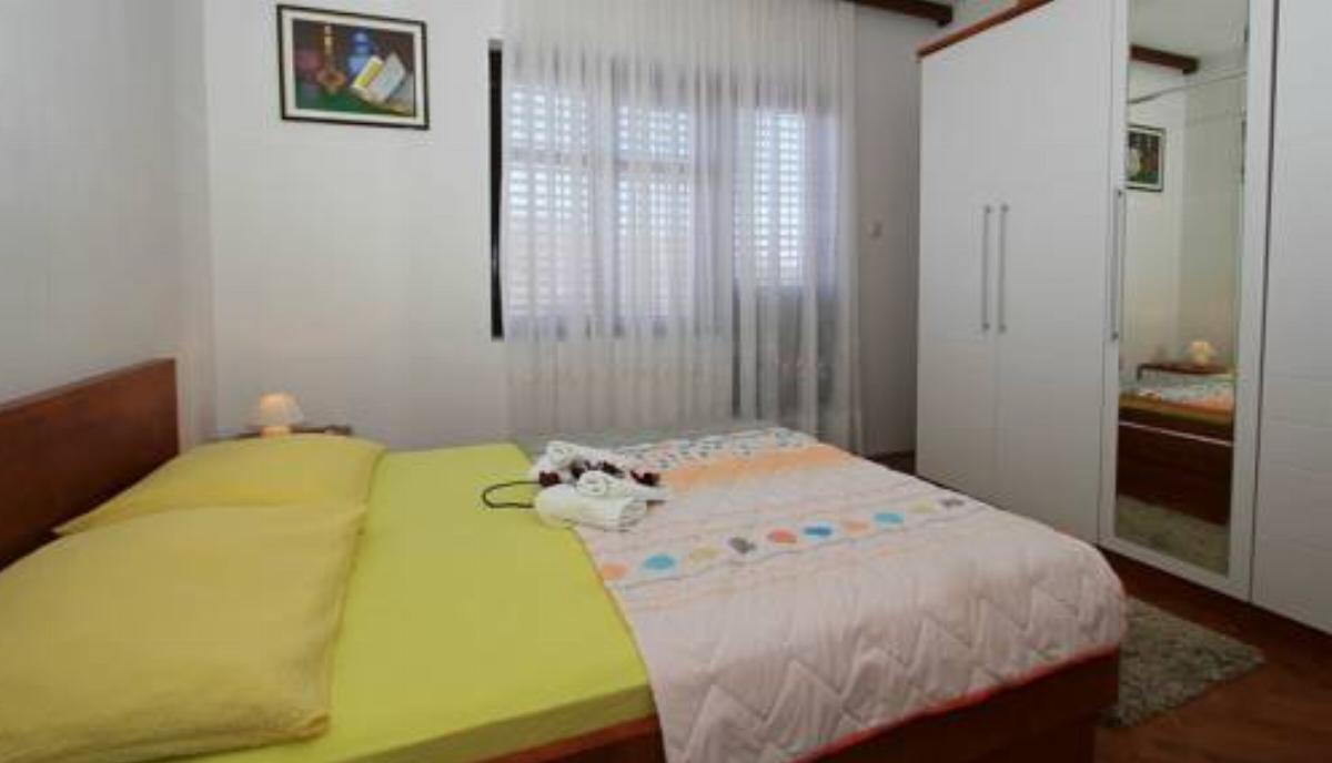 Apartment Riva Hotel Makarska Croatia