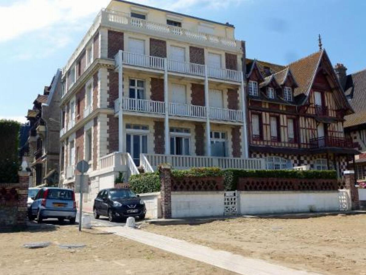 Apartment Trouville sur mer 3863 Hotel Trouville-sur-Mer France