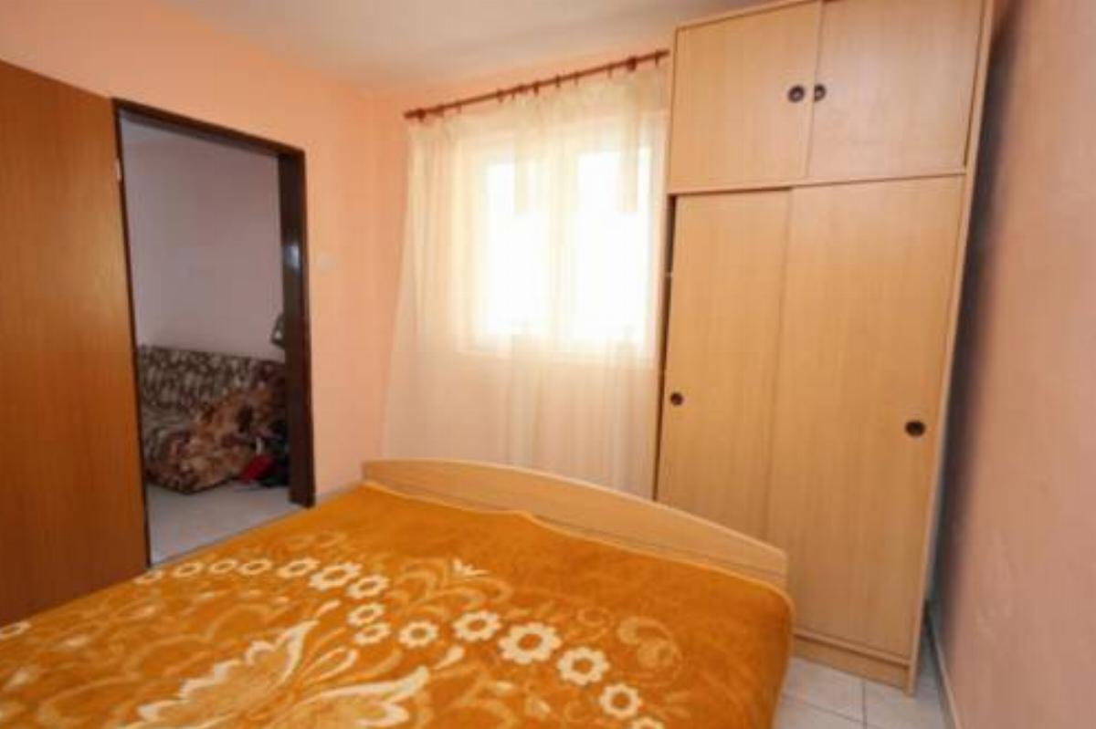 Apartment Uvala Tvrdni Dolac 2997b Hotel Gdinj Croatia