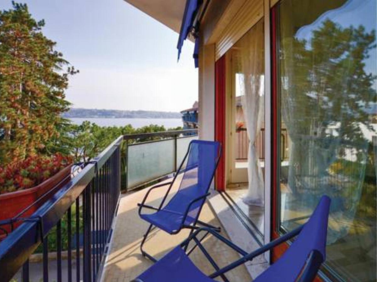 Apartment Via Spiaggia d'Oro Hotel Gardone Riviera Italy
