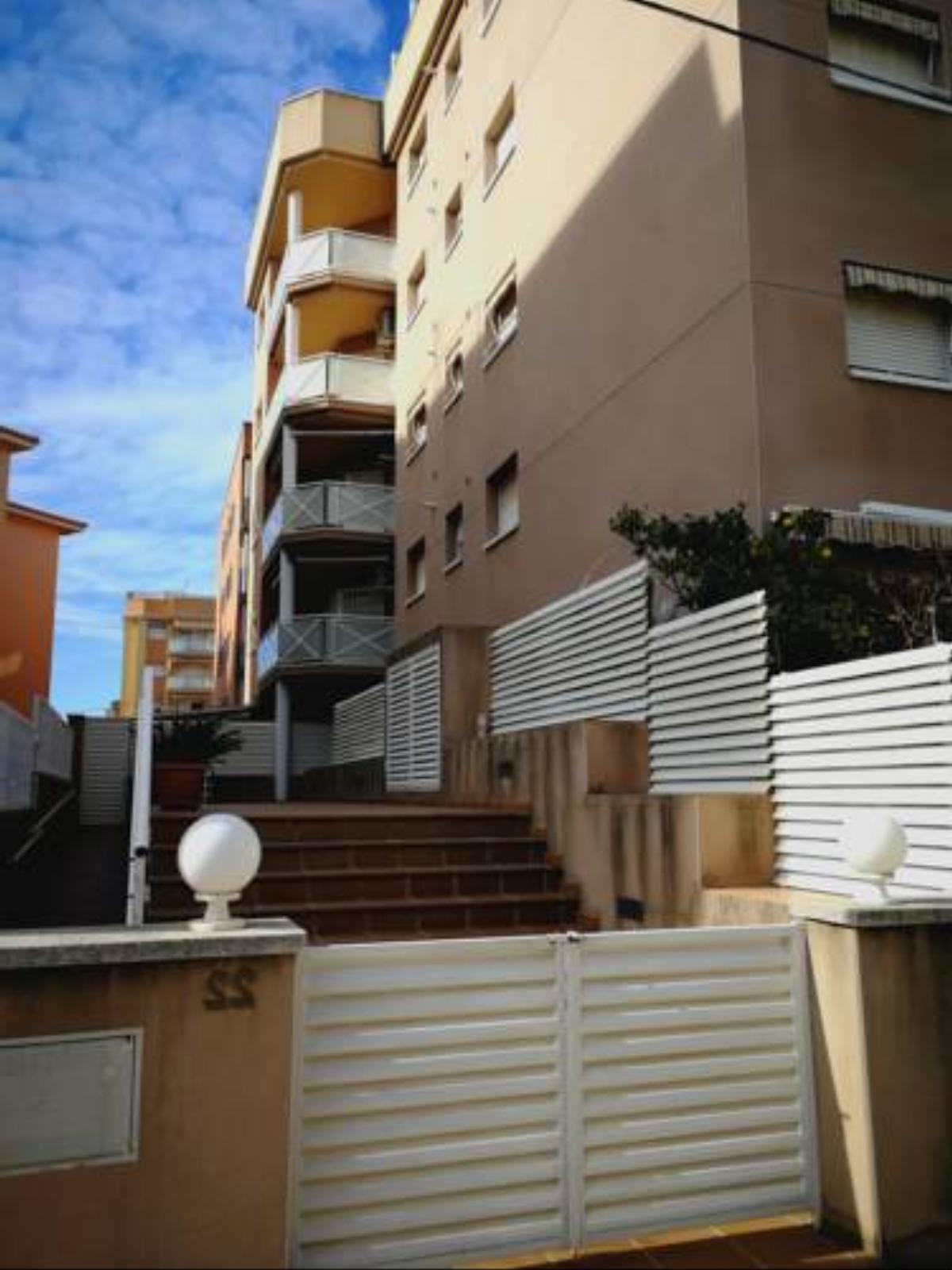 Apartment with huge solarium, 3 minutes to beach Hotel Calafell Spain