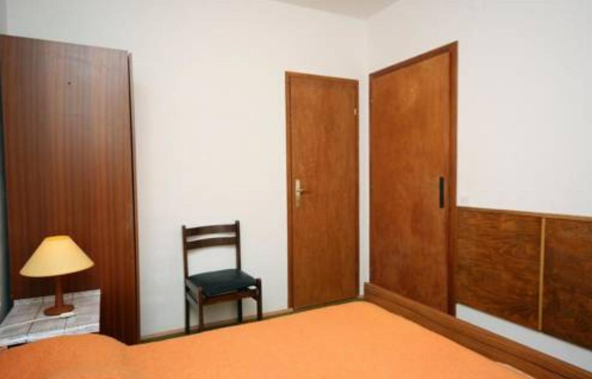 Apartment Zivogosce - Mala Duba 2603b Hotel Igrane Croatia