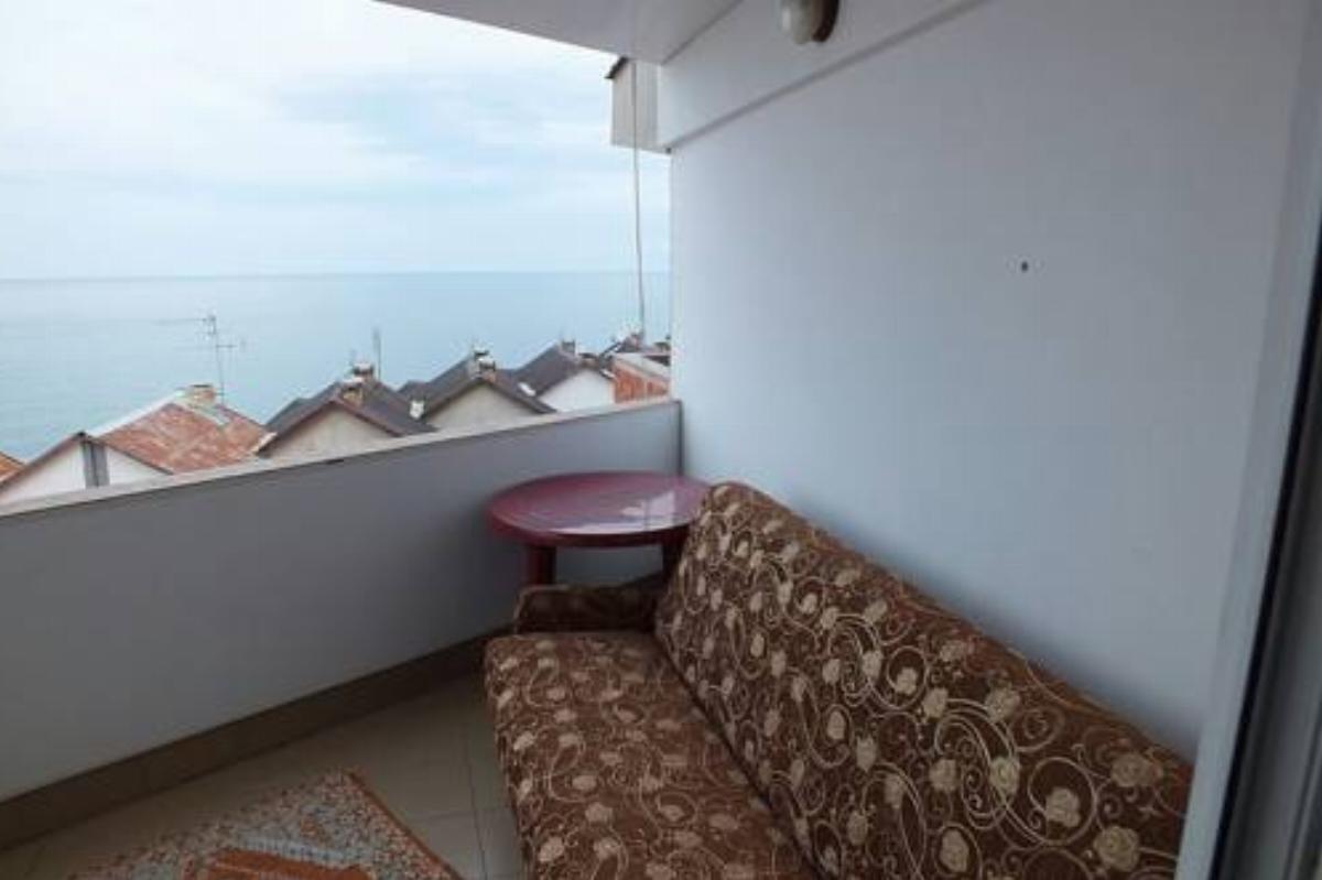 Apartments Elling Delphin Hotel Alushta Crimea
