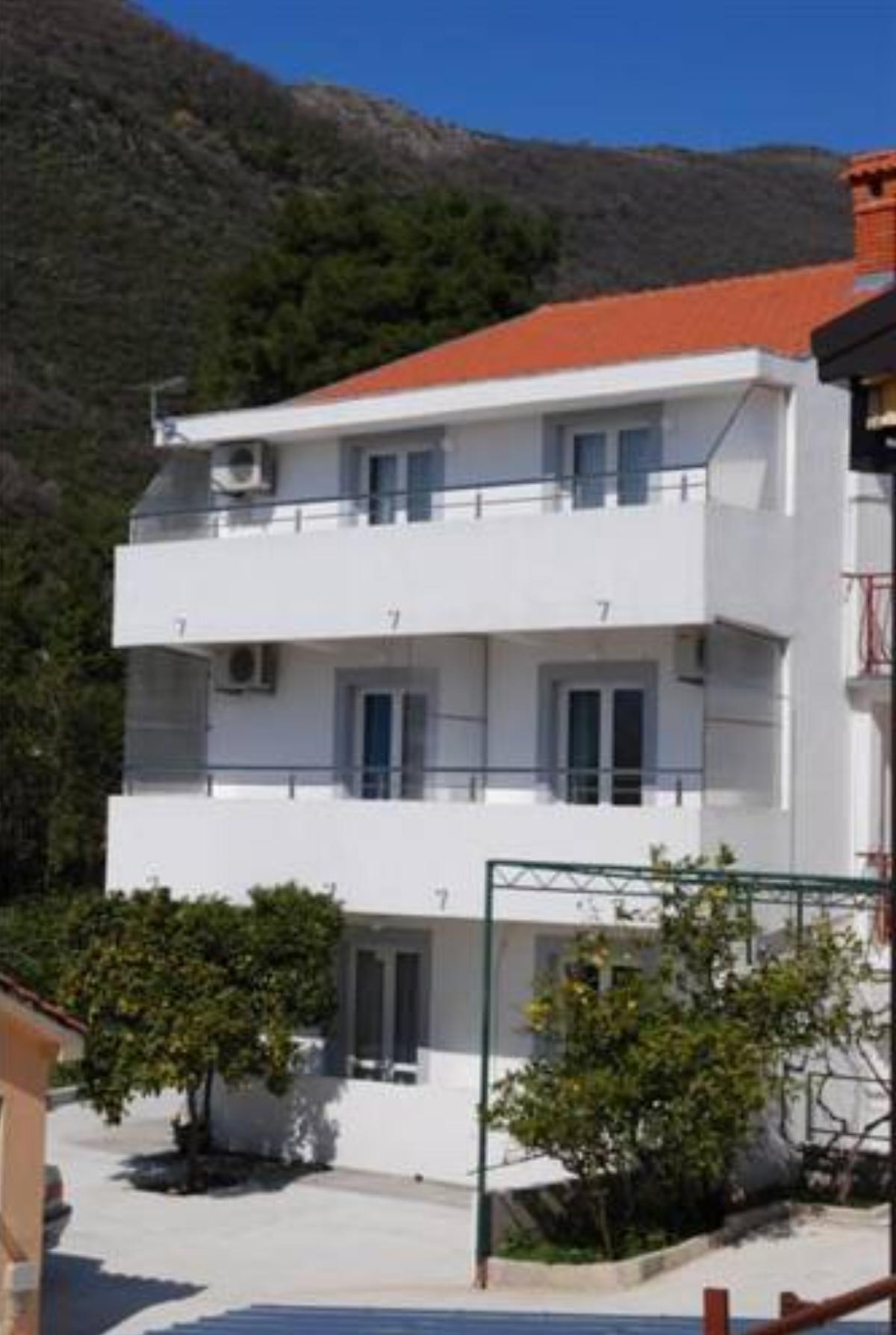 Apartments Fanfani Hotel Baošići Montenegro
