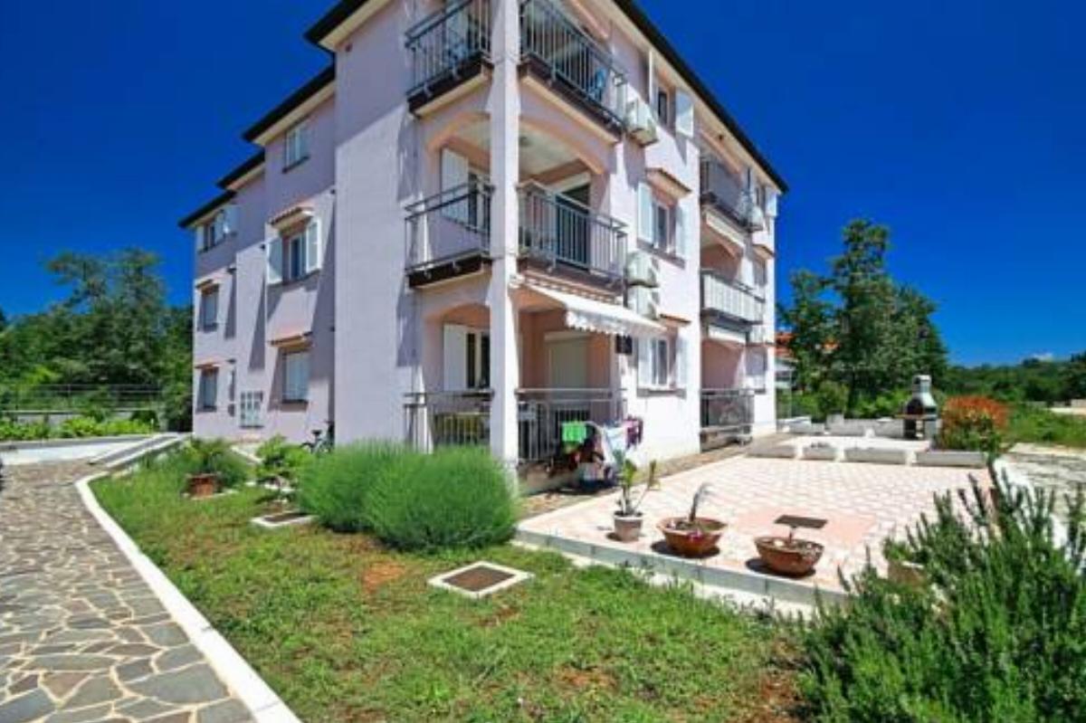 Apartments Ina Hotel Karigador Croatia