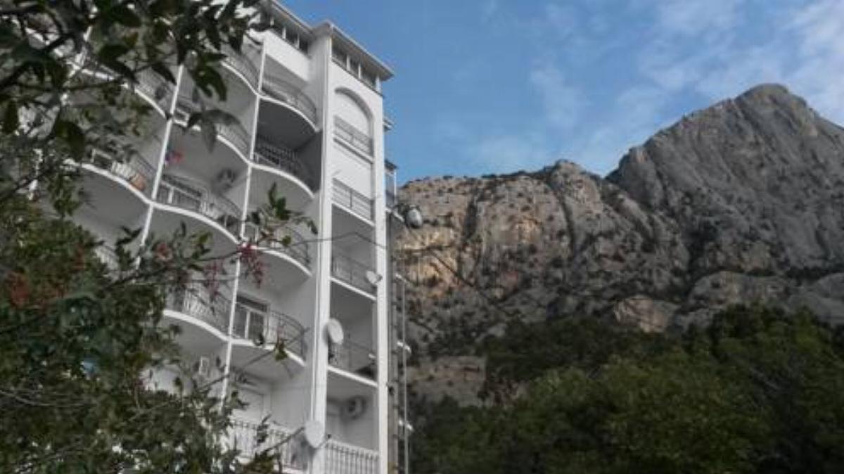 Apartments Lazurnyy Batiliman Hotel Laspi Crimea