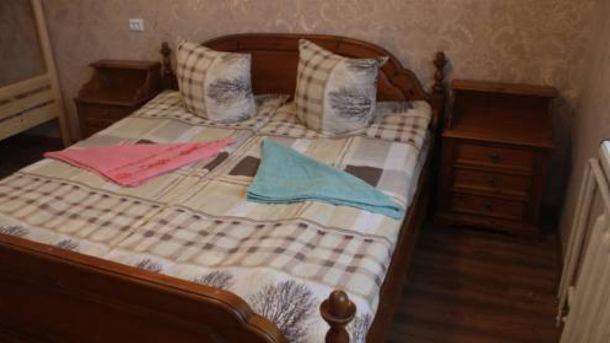 Apartments on Parkovyi Passage Hotel Chernivtsi Ukraine