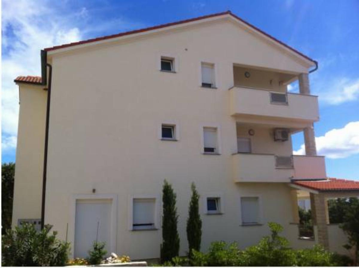 Apartments Sanmar Hotel Mandre Croatia