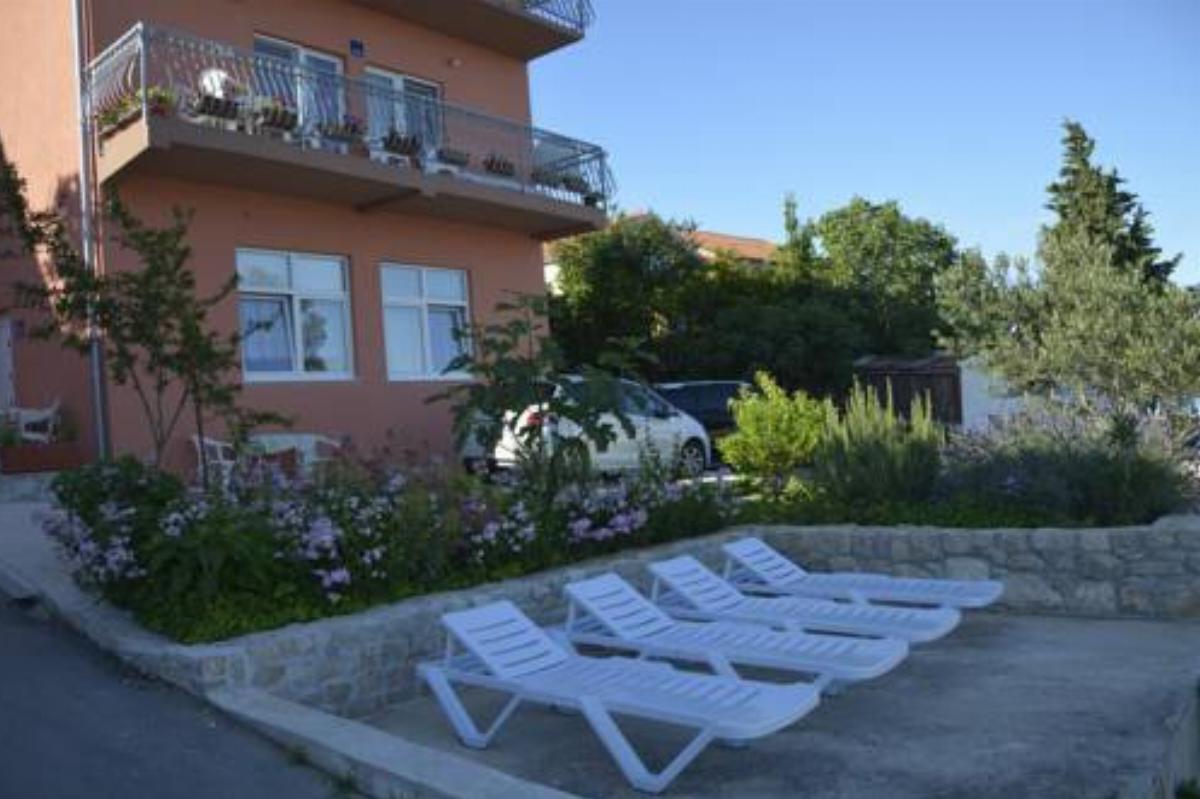 Apartments Soca Hotel Bilice Croatia