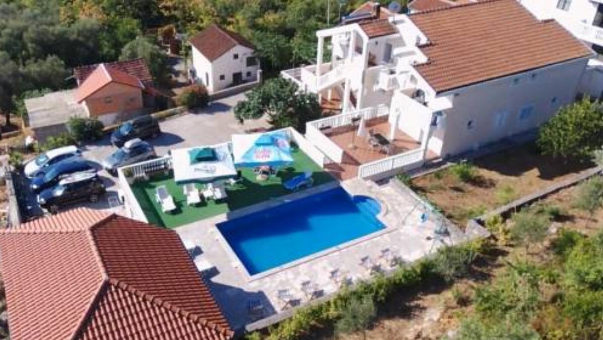 Apartments Vila Lazarevic Hotel Bigovo Montenegro