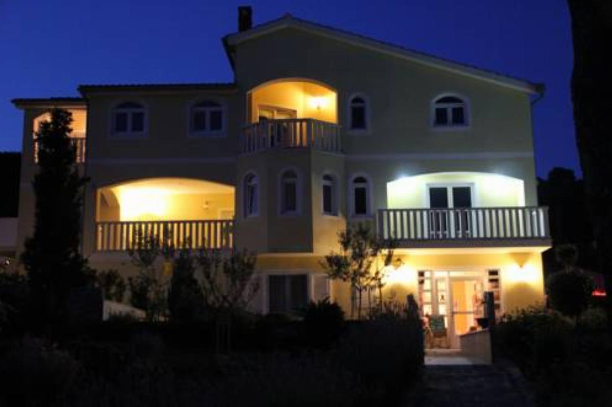 Apartments Villa Lidija Hotel Kraj Croatia