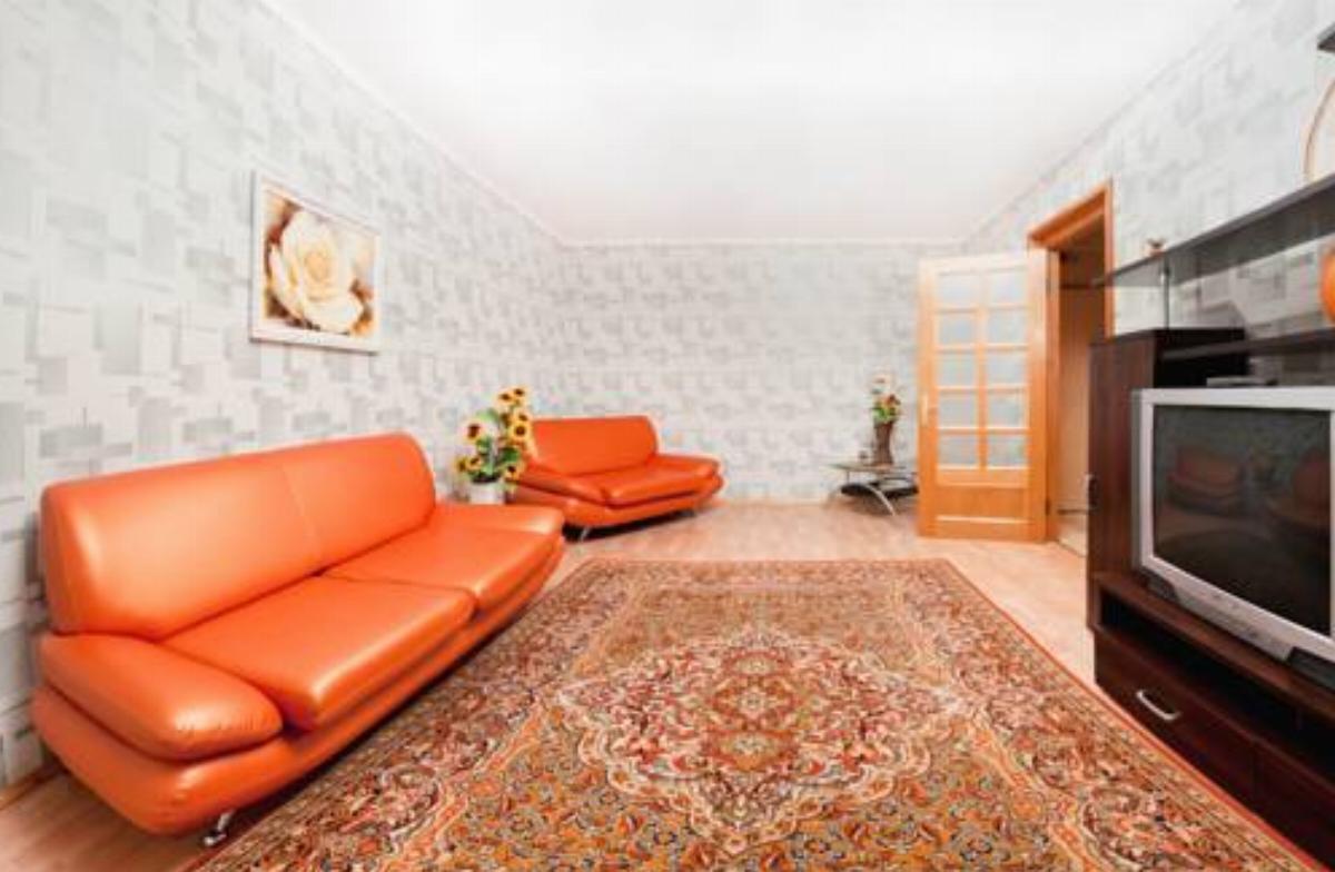 Apartmenty na Buharestskoi, 146 Hotel Farforovaya Russia