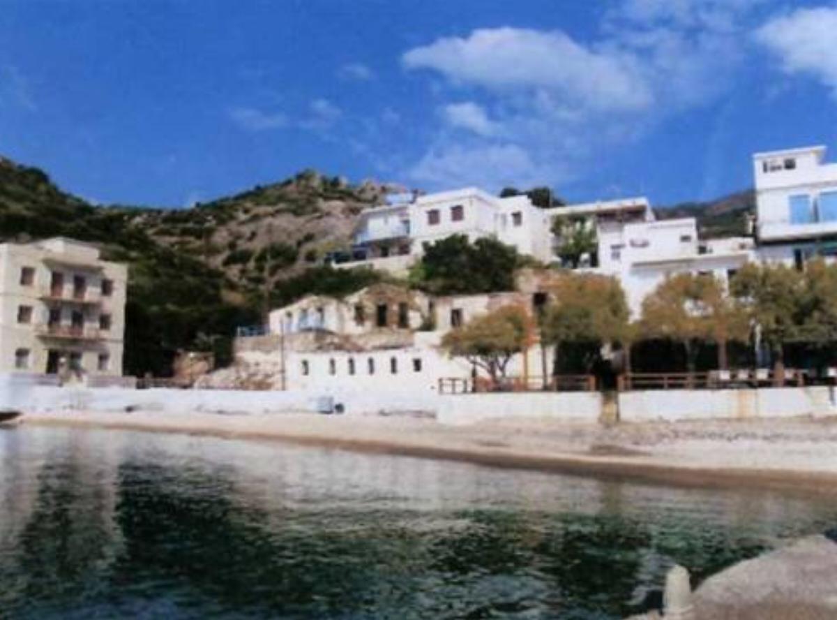 Aperanto Galazio Hotel Agios Kirykos Greece
