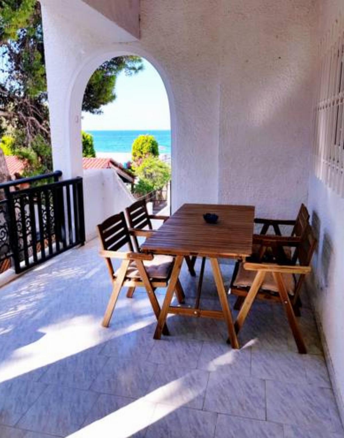 Aphrodite's Apartment Hotel Loutsa Greece