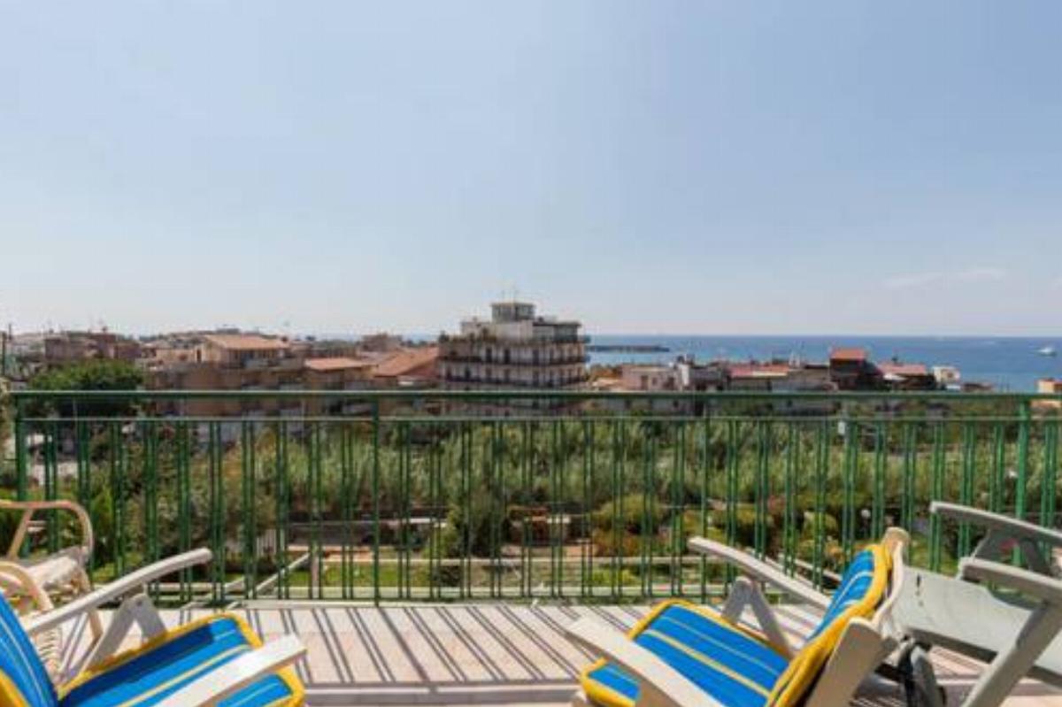 Appartamento Glass Cinquecento Hotel Giardini Naxos Italy