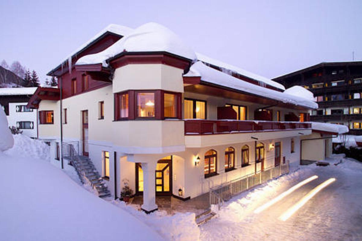 Appartements Holiday Hotel Ellmau Austria