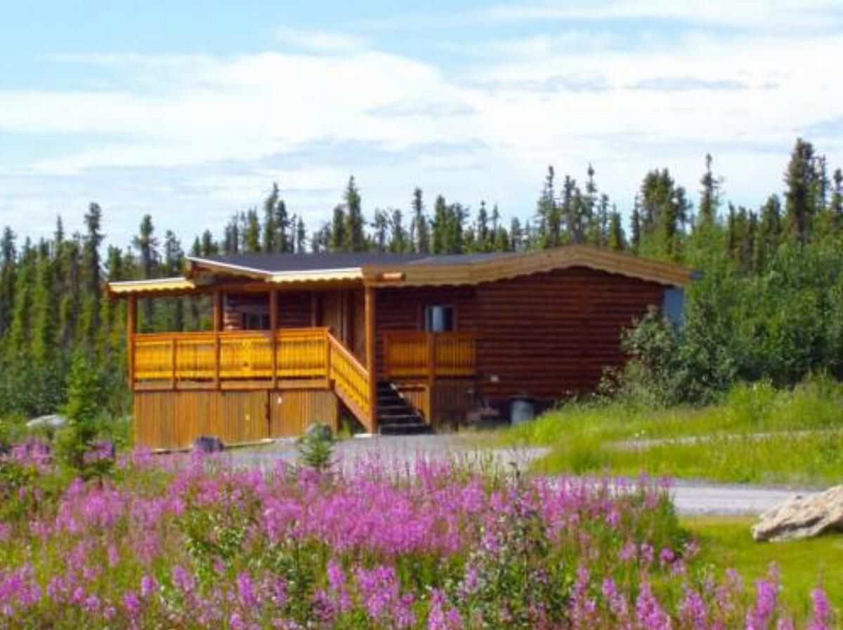 Arctic Chalet Hotel Inuvik Canada