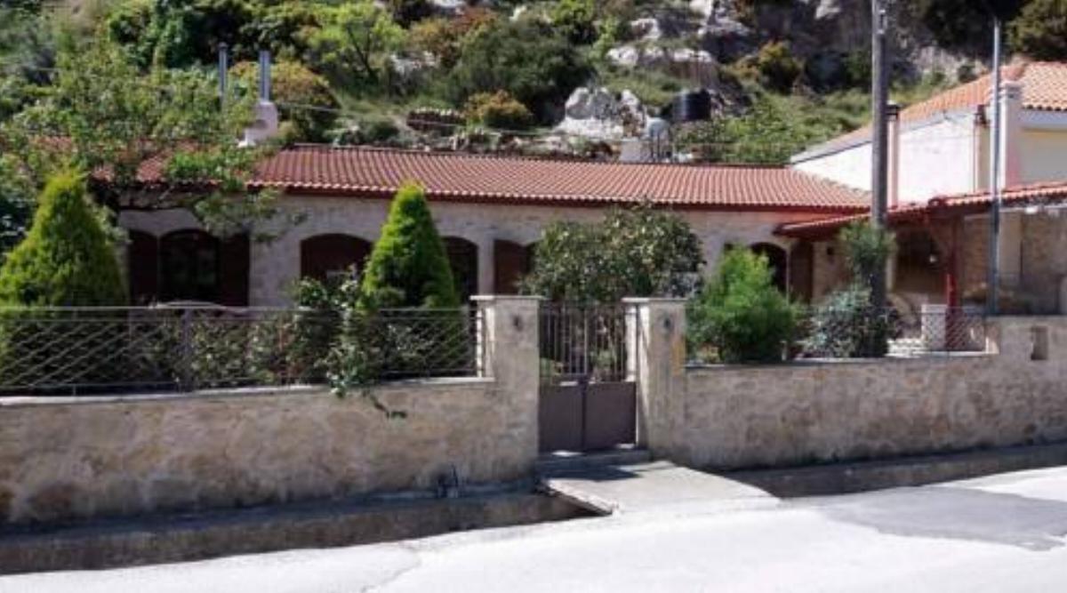 Artemisia Traditional Home Hotel Choudetsi Greece