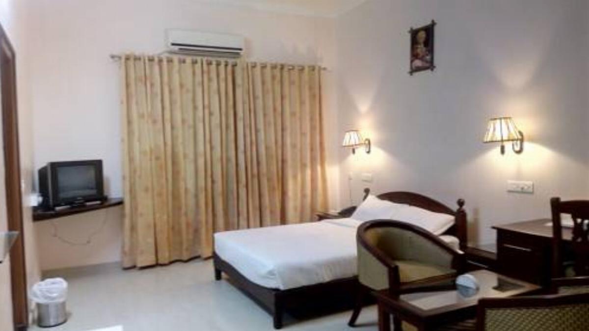 Arya International Hotel Kizhillam India