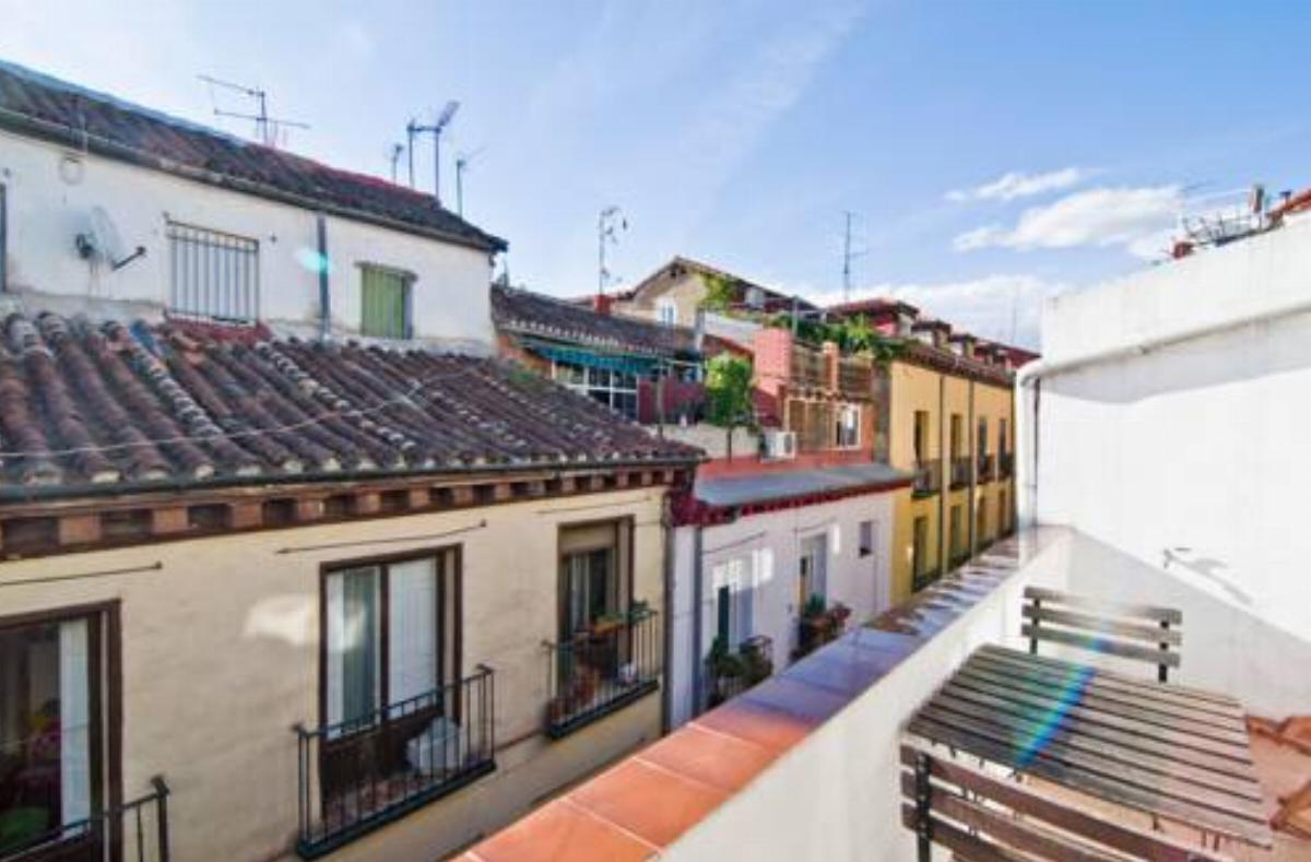 Atico con terraza en SOL (wi-fi) Hotel Madrid Spain