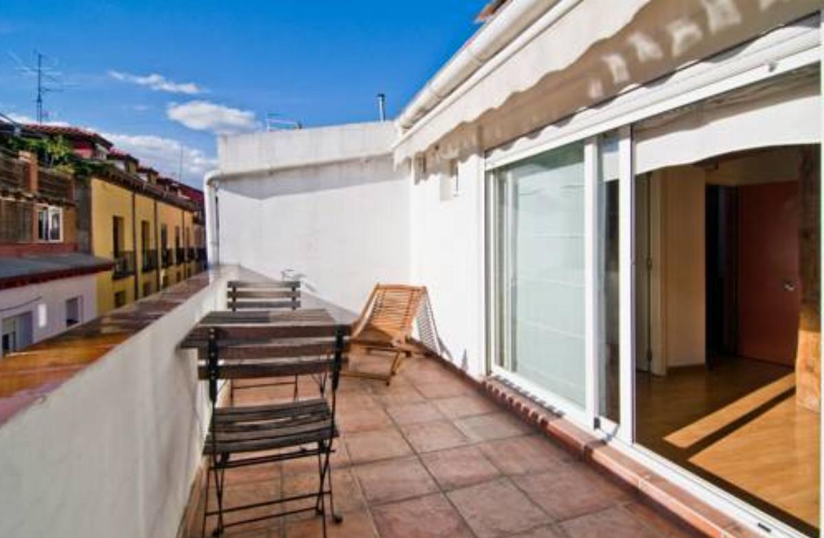 Atico con terraza en SOL (wi-fi) Hotel Madrid Spain