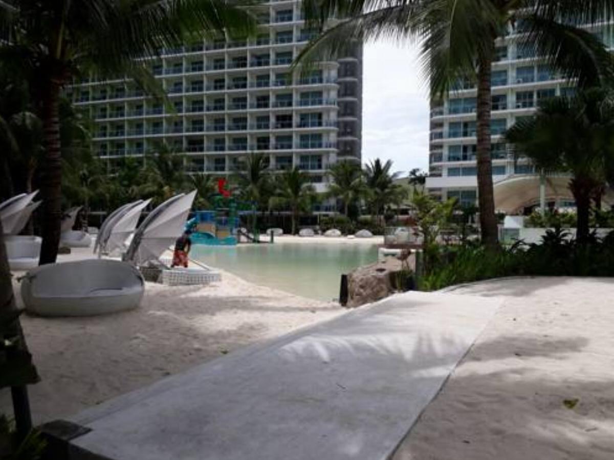 Azure Urban Residences-Paris Hilton Beach Club Hotel Manila Philippines