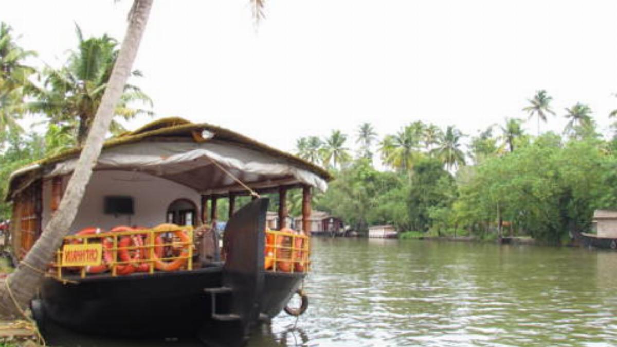 Backwater Retreat House Boats Hotel Kumarakom India