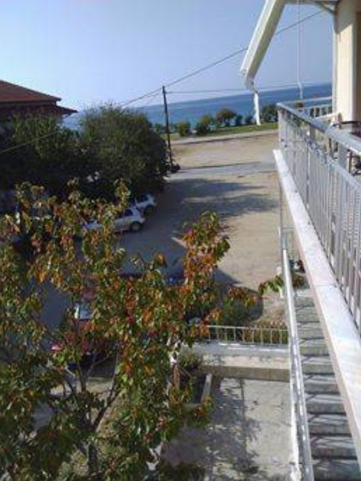 Baka's House Apartments Hotel Ierissos Greece