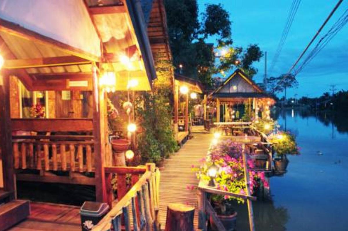 Banmaimo Hotel Amphawa Thailand