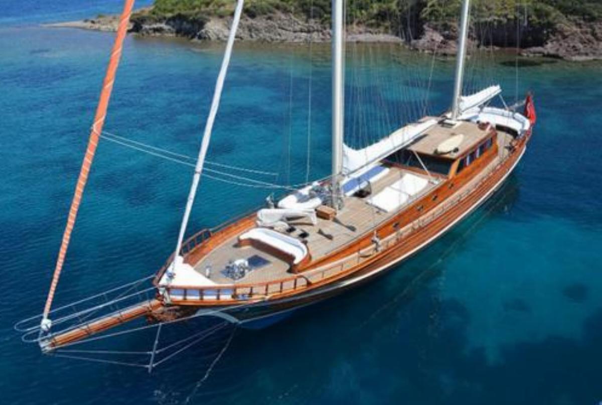 Barbaros Yachting Luxury Private Gulet 5 Cabins Hotel Bodrum City Turkey