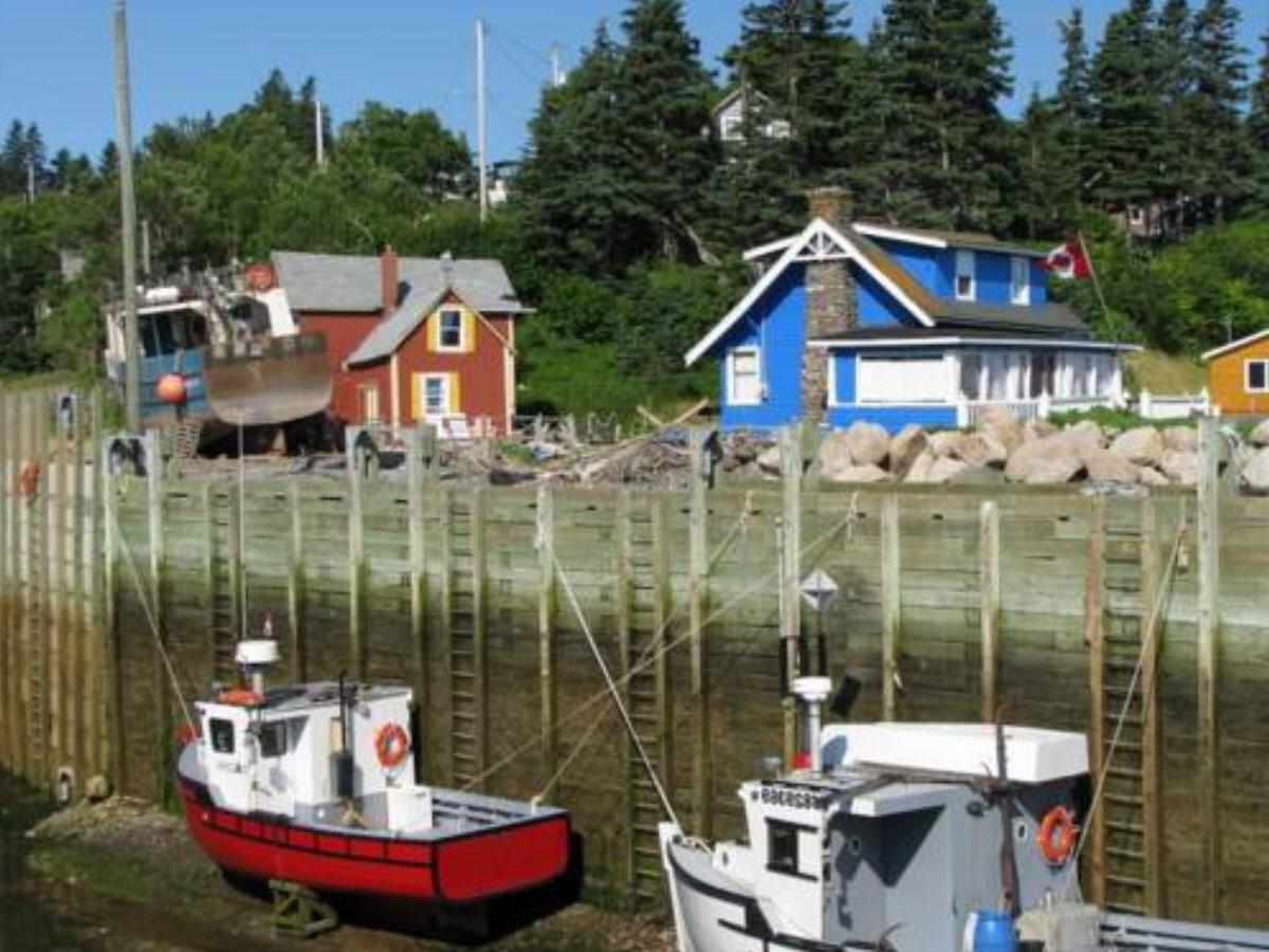 Bay of Fundy Cottage with Open Fireplace Hotel Harbourville Canada