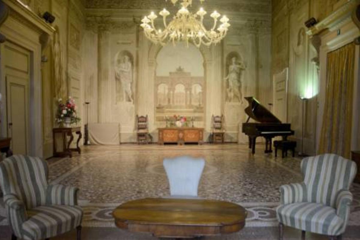 B&B Palazzo Camozzini Hotel Verona Italy
