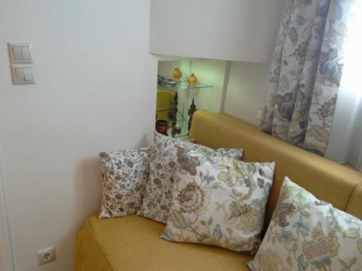 Be My Guest Apartment Hotel Athens Greece