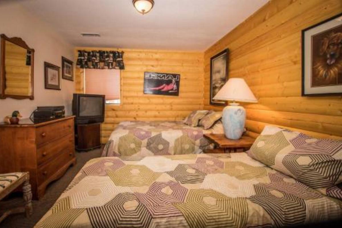 Bear Log Lodge #1541 Hotel Fawnskin USA