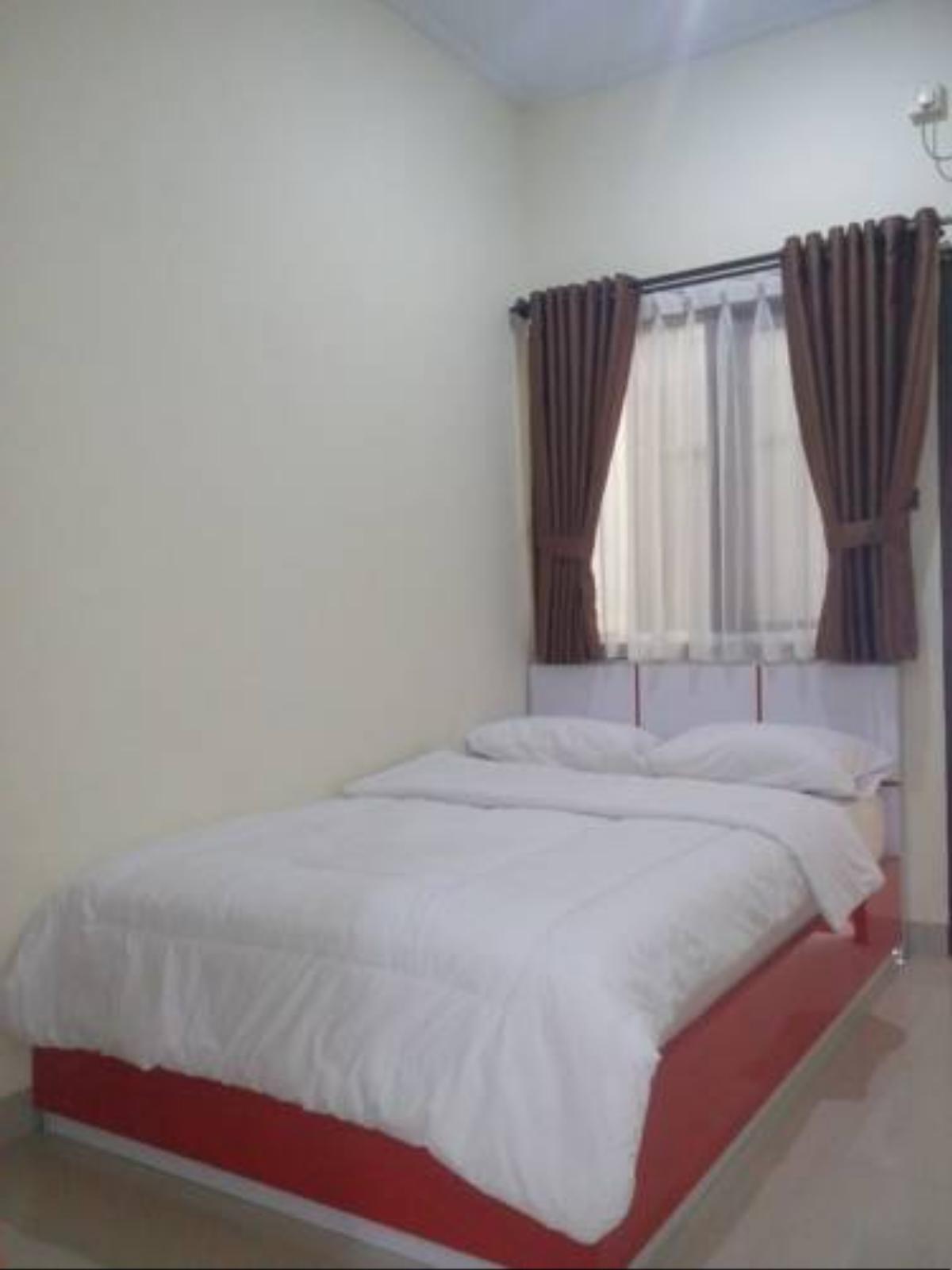 Bee M Guest House Hotel Bandung Indonesia