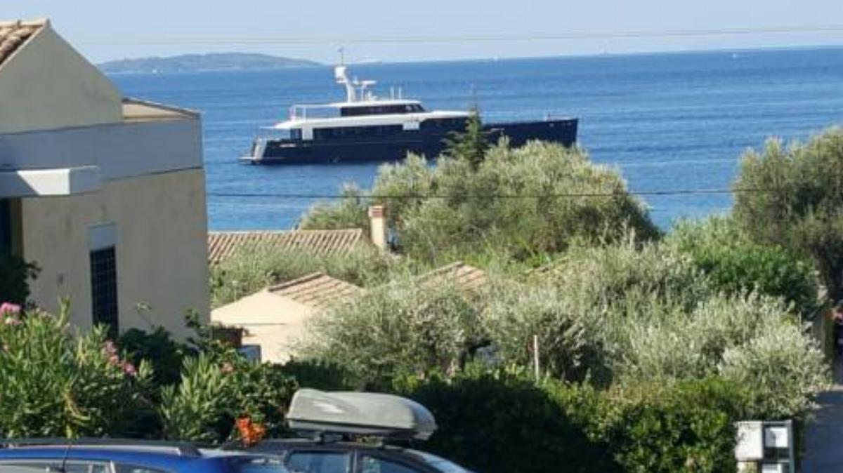 Bessie's Seaside Apartments Hotel Barbati Greece