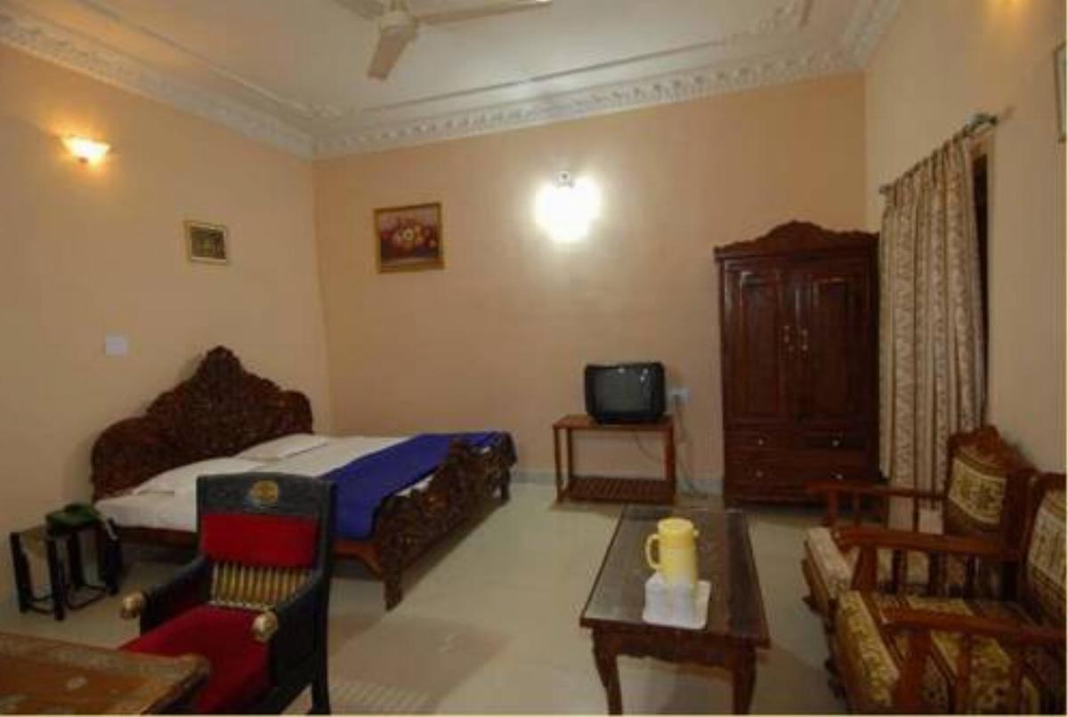Bikaner Resort Hotel Dhaia India