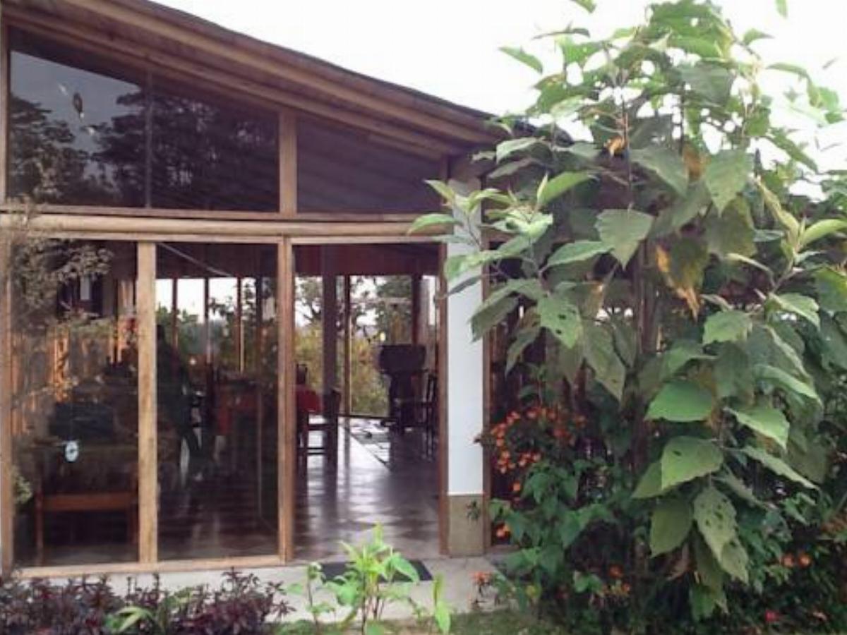 Birdwatchers House y Lodge Hotel Nanegalito Ecuador