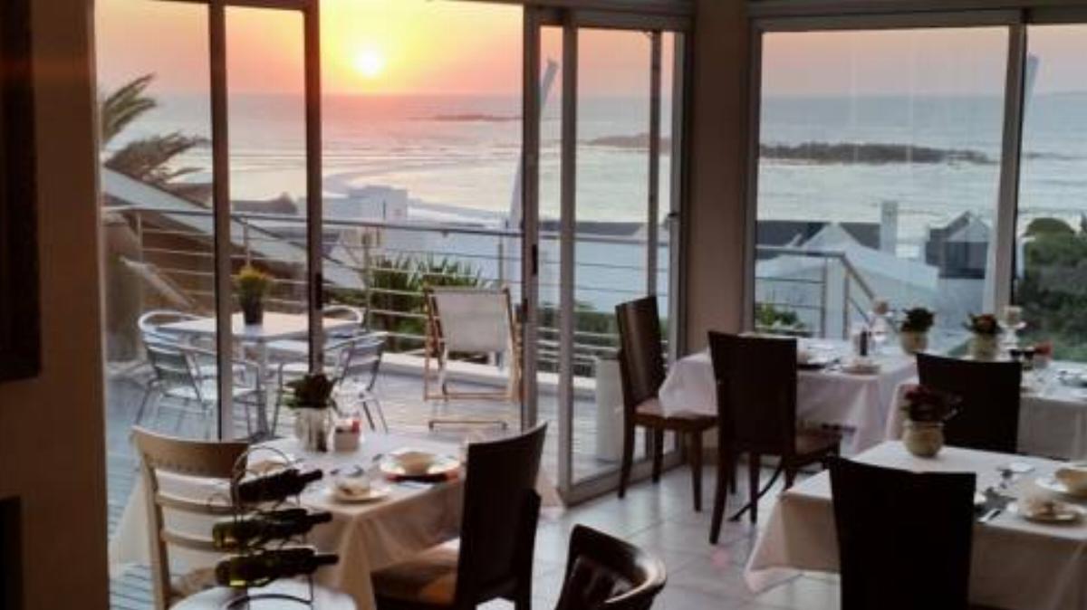 Blaauw Village Guest House Hotel Bloubergstrand South Africa