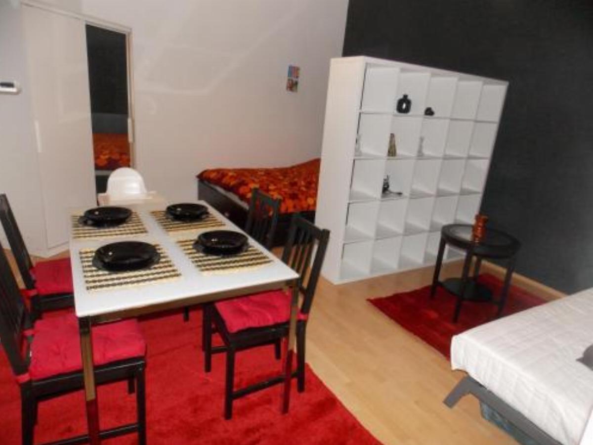 Black&Red Apartment at Synagogue Hotel Budapest Hungary
