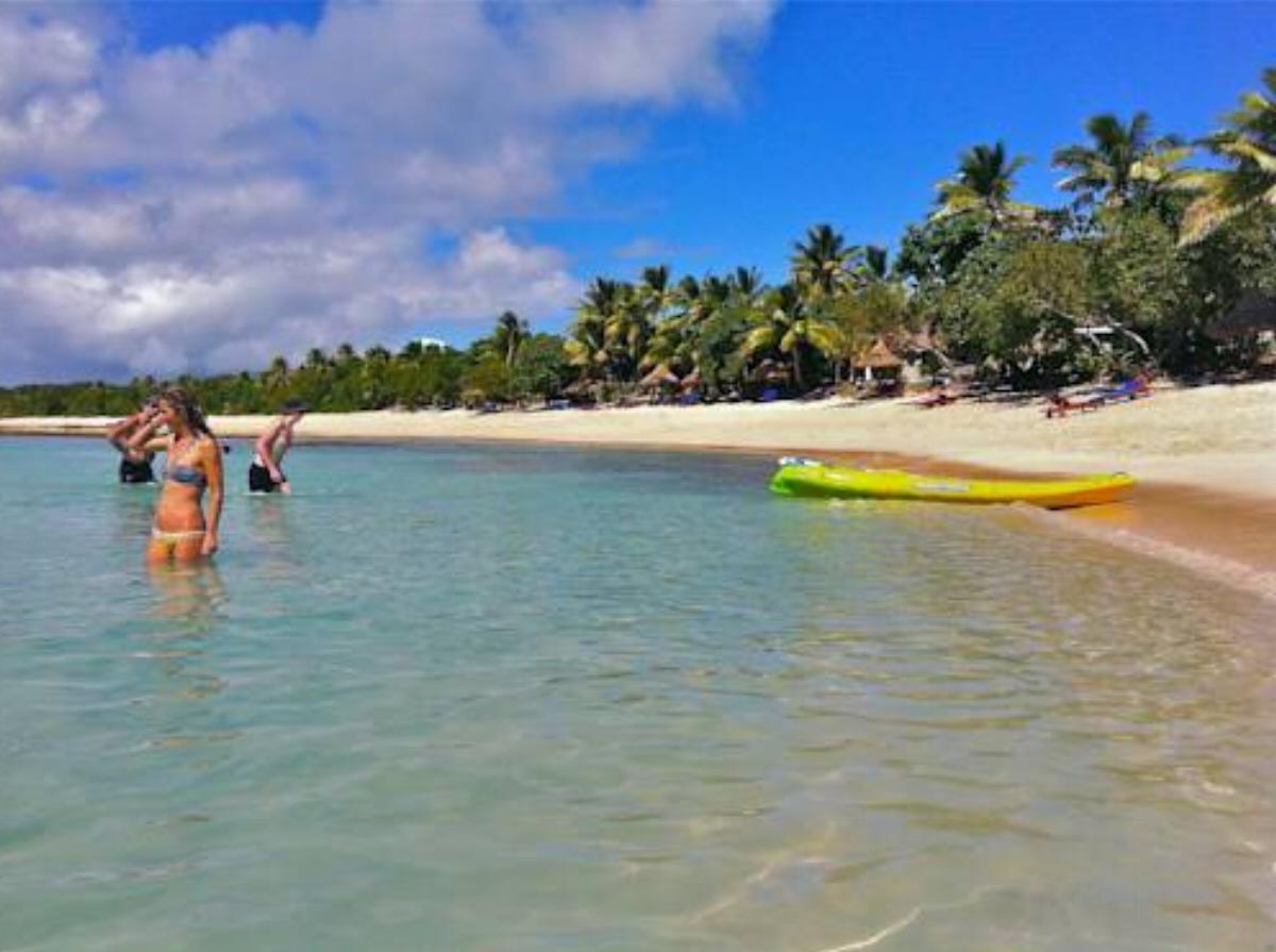 Blue Lagoon Beach Resort Hotel Nacula Island Fiji