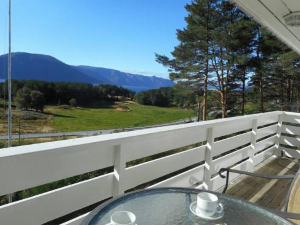 Bosdal holiday home Hotel Lavik Norway