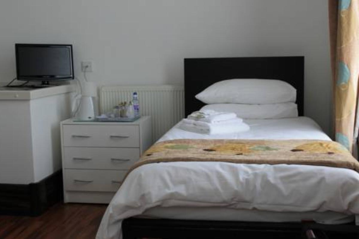 Breeze Guest House Hotel Bootle United Kingdom