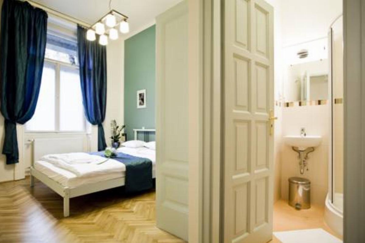 Budapest Rooms Bed and Breakfast Hotel Budapest Hungary