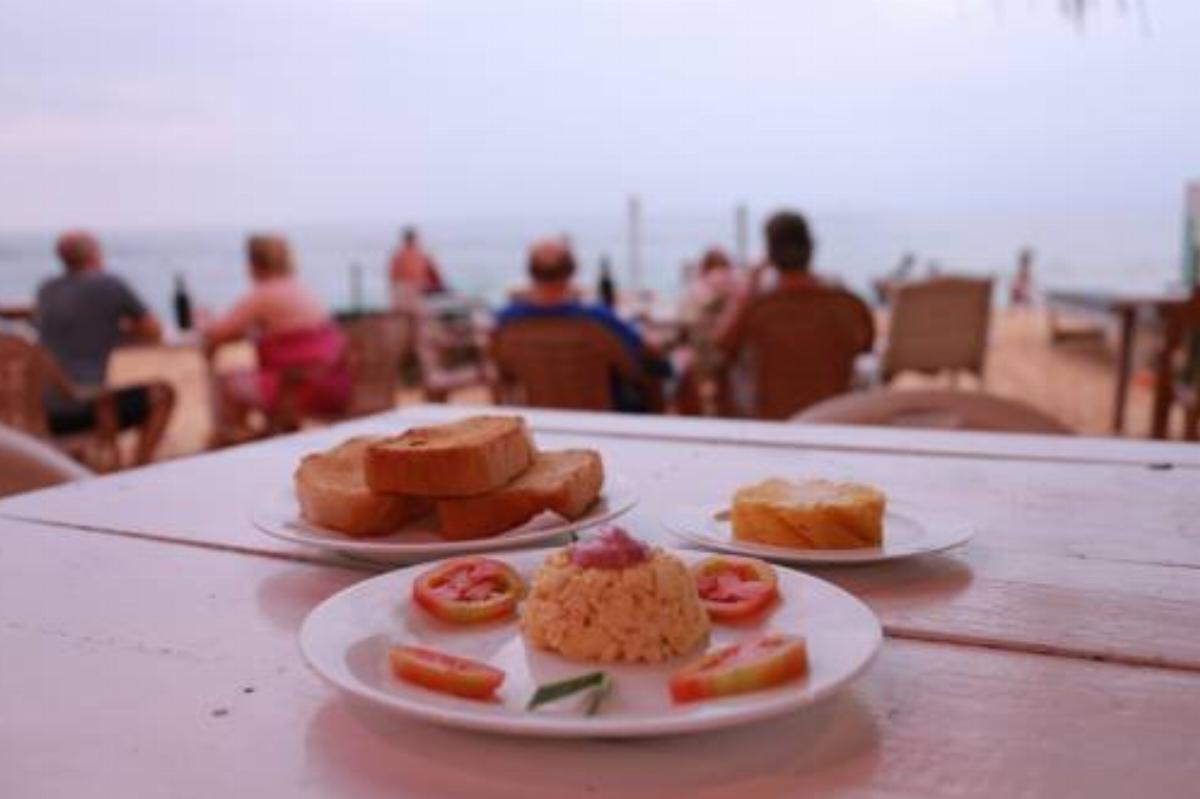 Budde's Beach Restaurant & Guesthouse Hotel Hikkaduwa Sri Lanka